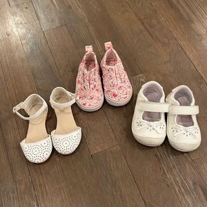 Baby girl size 3-3.5 bundle
